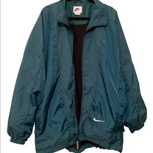 Nike: L, green